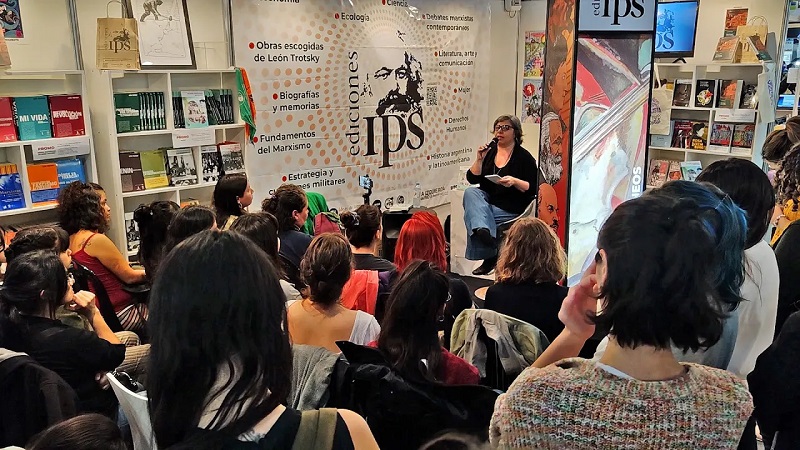 [VIDEO] Se presentó «Mujeres, revolución y socialismo» en la 47º Feria del Libro